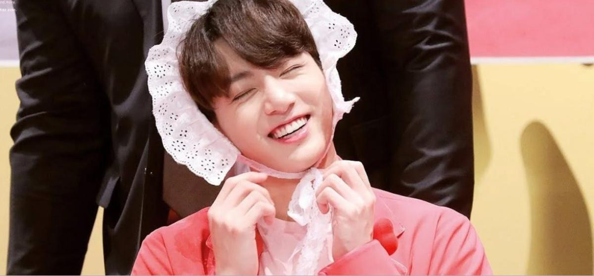 Jungkook (BTS) đốn tim các fan hâm mộ trước hình ảnh quyến rũ chết người của mình Ảnh 8