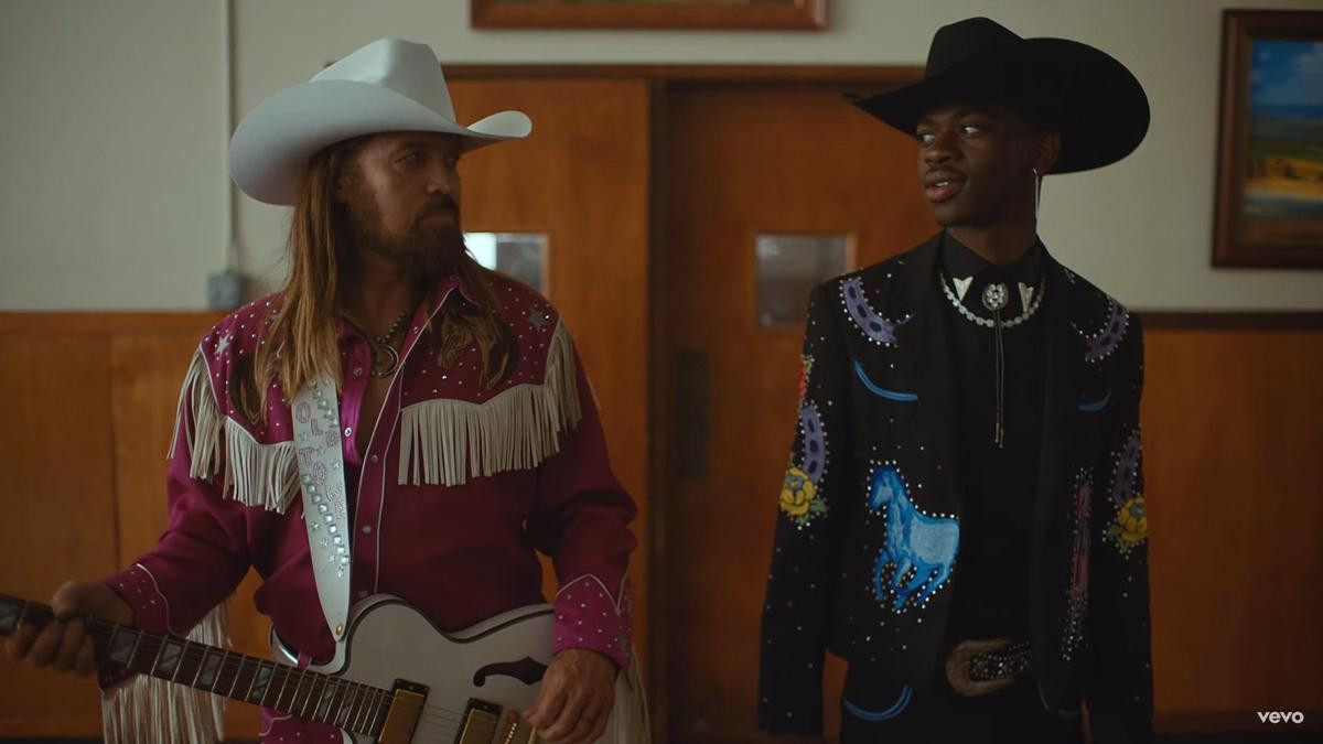 Billboard Hot 100 tuần này: Boyfriend của Ariana Grande thất thế, Old Town Road tiếp tục 'hô mưa gọi gió' ở ngôi đầu bảng Ảnh 3