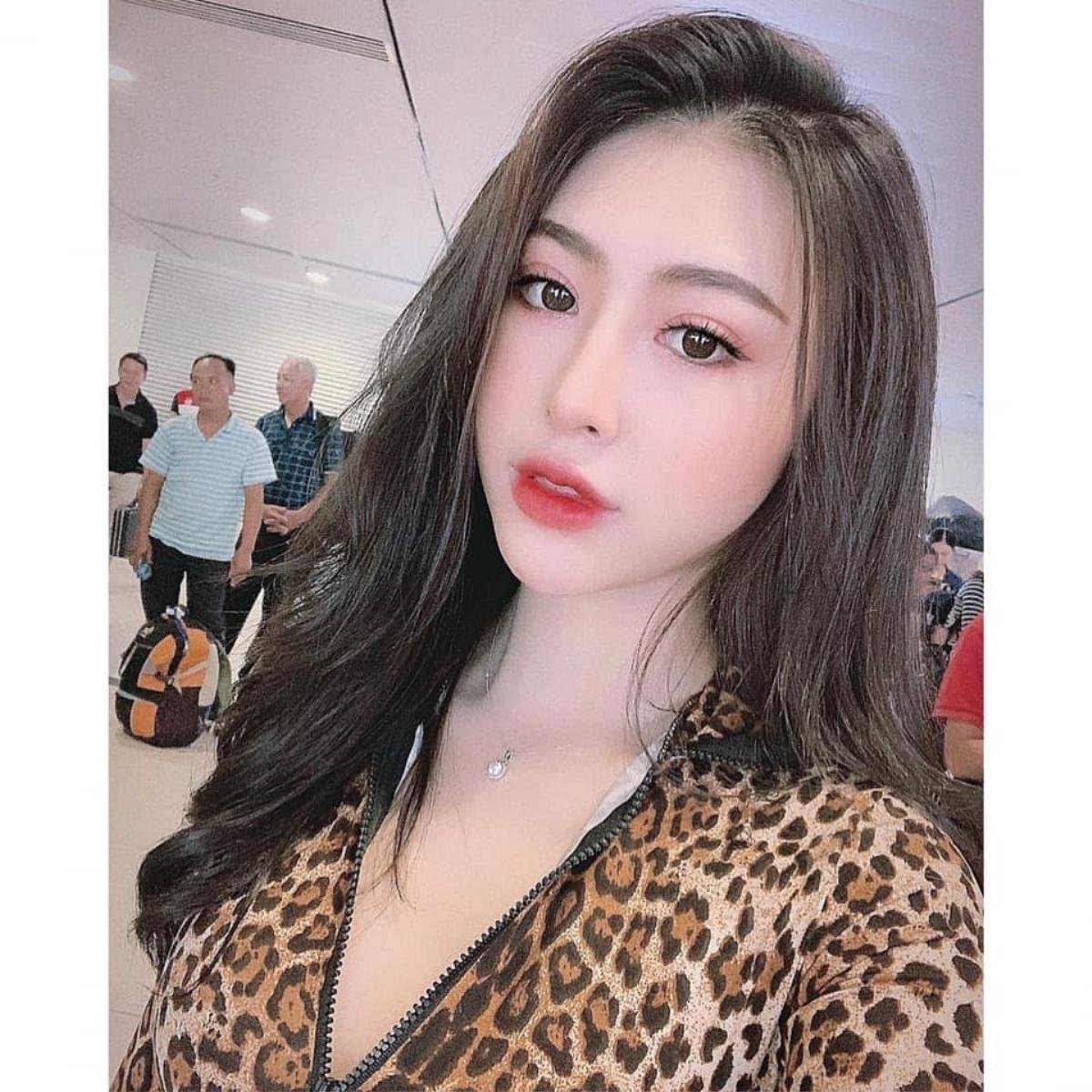 Hot girl gây ồn ào vì xuất hiện 2s trong tập cuối Về Nhà Đi Con: 'Mình chẳng làm gì sai cả' Ảnh 6