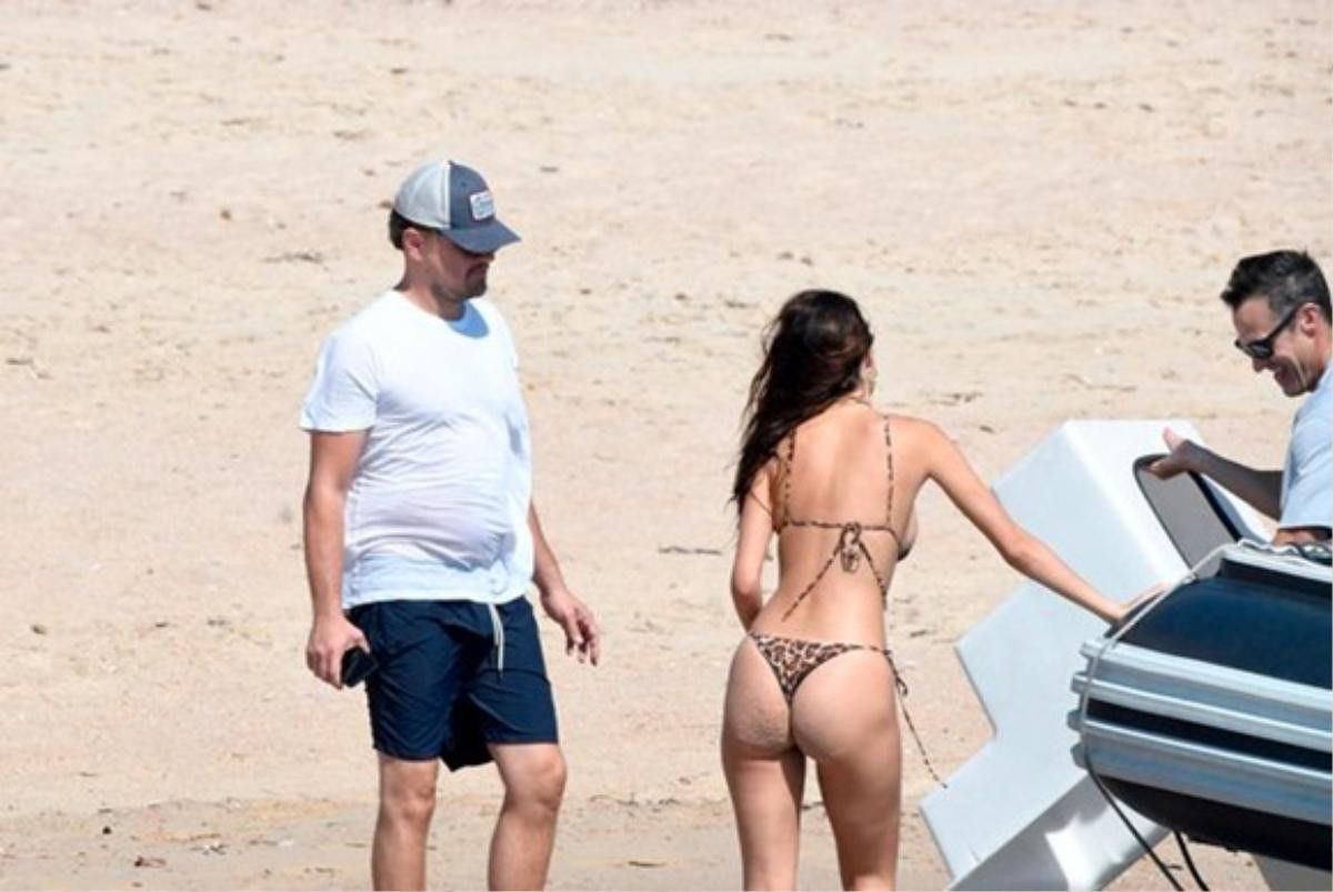 Người tình Leonardo DiCaprio mặc bikini mỏng tang khiến mày râu 'nổ mắt' Ảnh 3