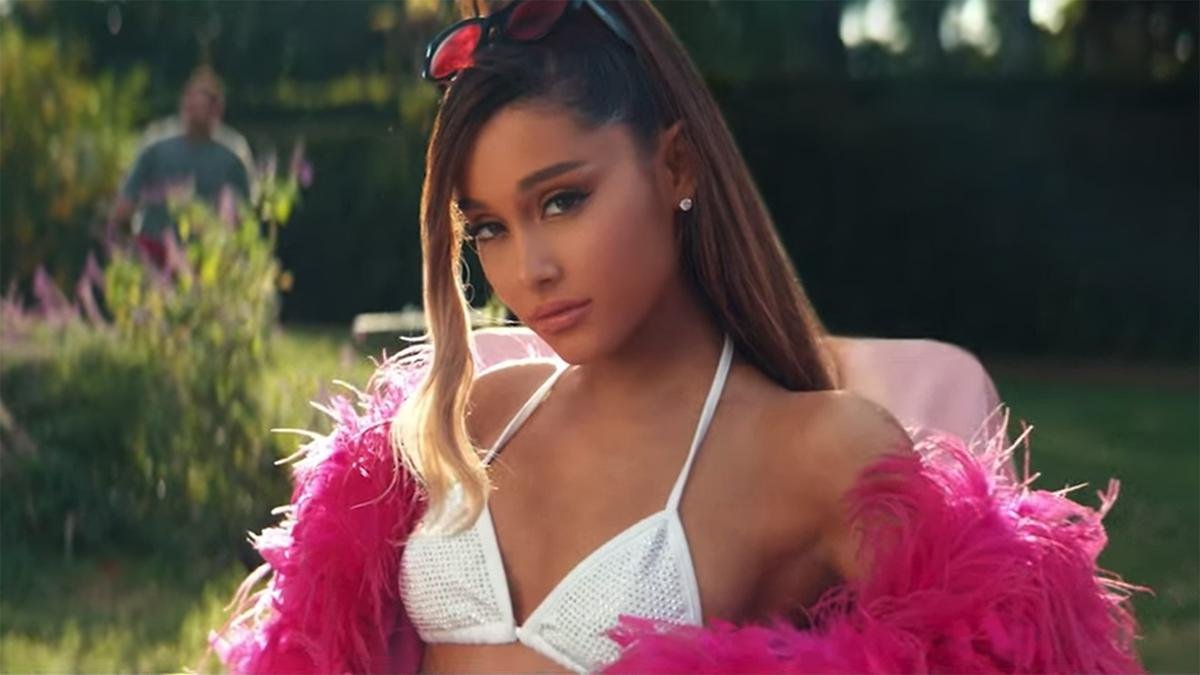 '7 Rings' chính thức vượt mặt 'Thank U, Next' trở thành ca khúc trụ hạng Billboard Hot 100 lâu nhất của Ariana Grande Ảnh 4