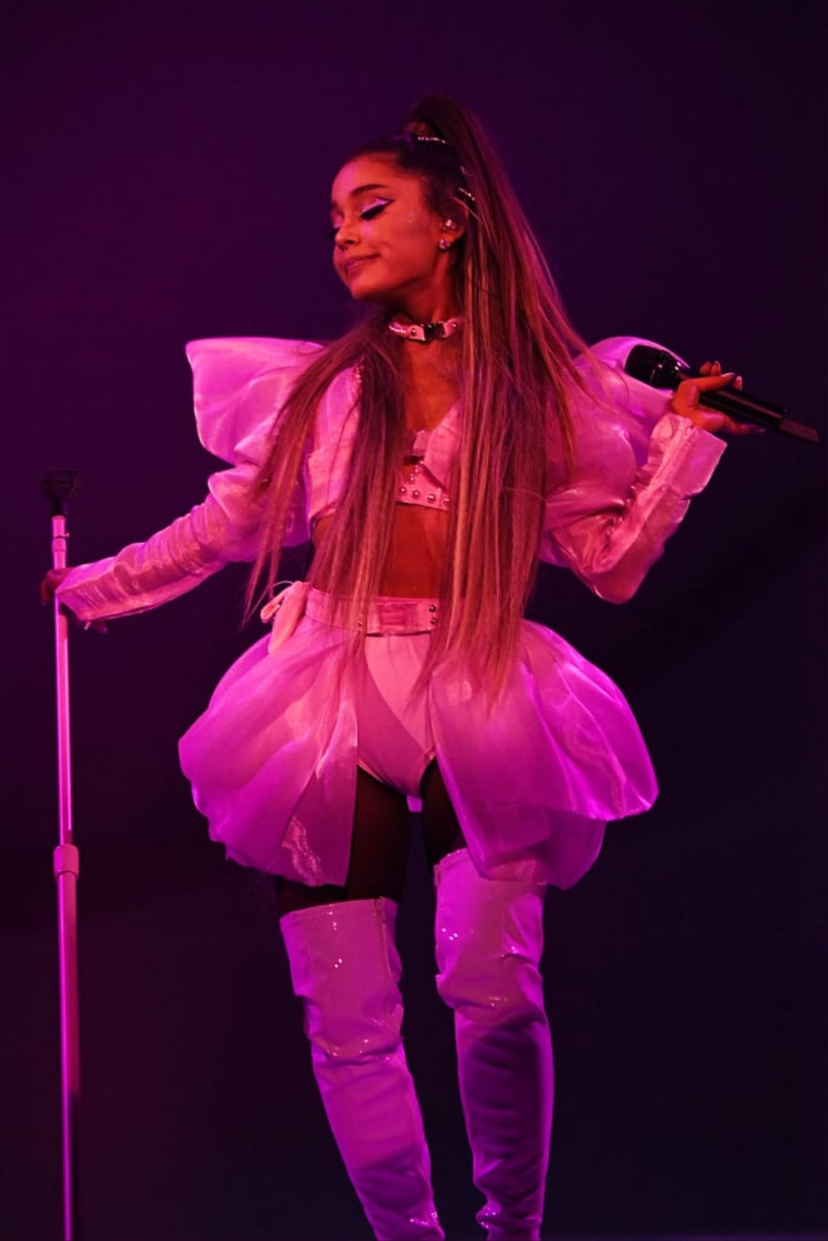 Sweetener Tour 2019 của Ariana Grande phá vỡ doanh thu 'người tiền nhiệm' Dangerous Woman Tour Ảnh 4