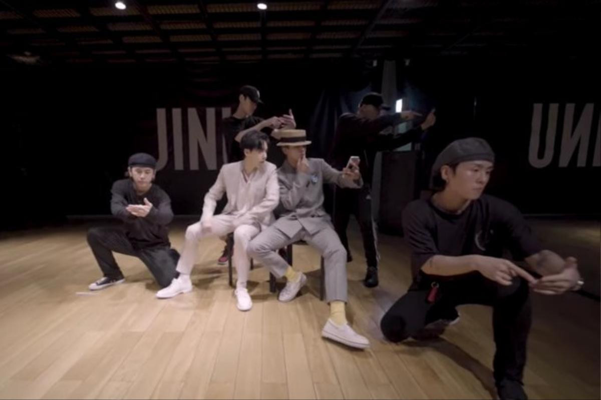 Clip: Xem ngay MV 'Call Anytime' bản dance practice từ cặp đôi Jinwoo - Mino (WINNER) Ảnh 1