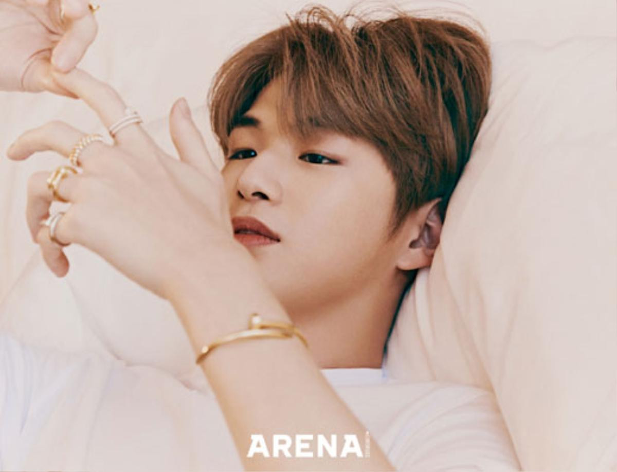 Ảnh tạp chí tháng 9: Lee Dong Wook khoe múi, áp đảo Lee Jin Hyuk (Produce X 101) và Kang Daniel Ảnh 8