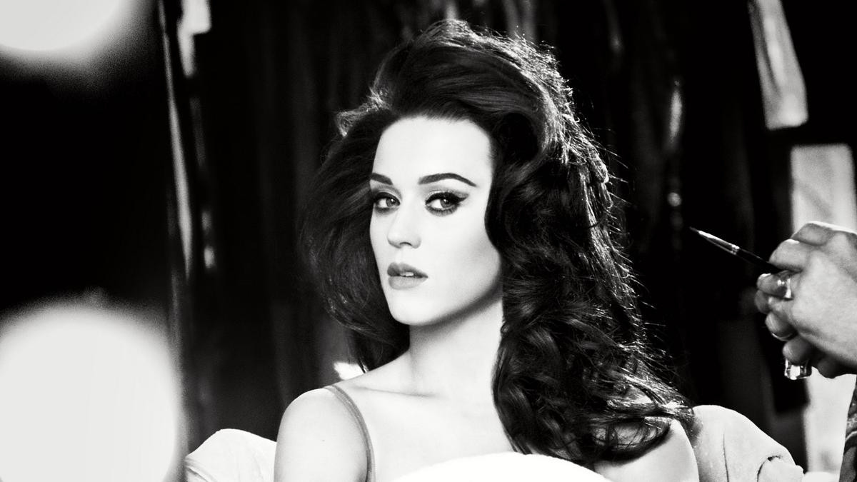 Katy Perry tiếp tục bị tố cáo quấy rối tình dục, lần này nạn nhân là một… nữ MC Ảnh 3