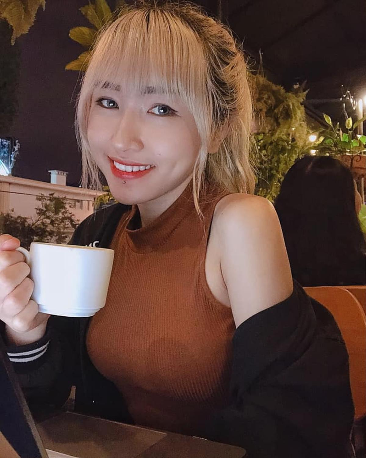 Hotgirl Uyên Pu lần đầu tiết lộ hành trình trở thành streamer nổi tiếng, thu nhập 'khủng' ở tuổi 23 Ảnh 3