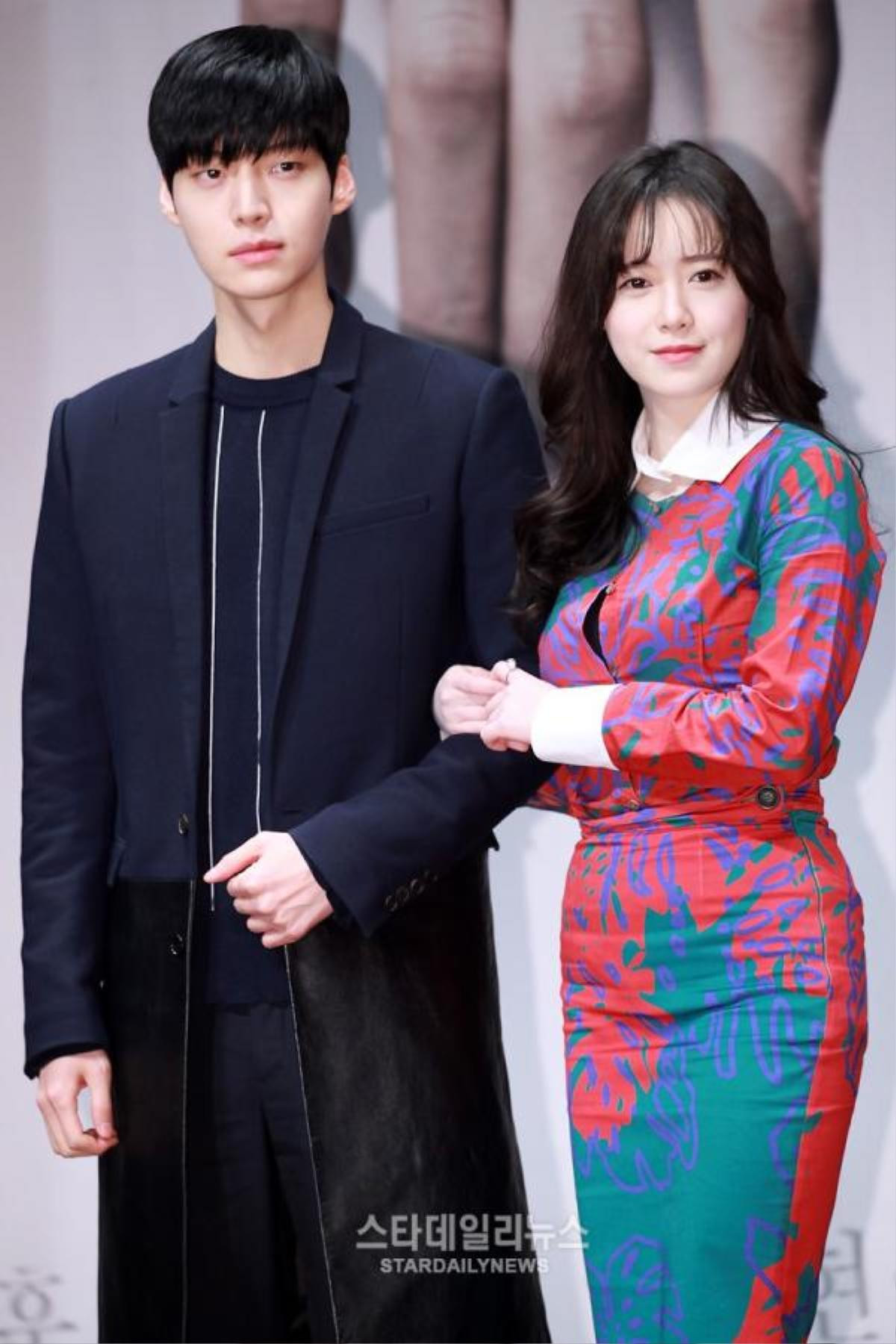 Phản ứng của K-net trước tin Goo Hye Sun - Ahn Jae Hyun ly hôn sau 3 năm kết hôn: Ai bị ném đá? Ảnh 3