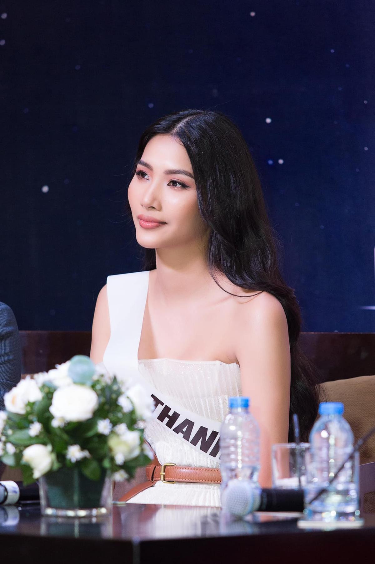 Võ Hoàng Yến: 'Hoàng Thùy là chiến binh lợi hại, chắc chắn làm nên chuyện tại Miss Universe 2019' Ảnh 6