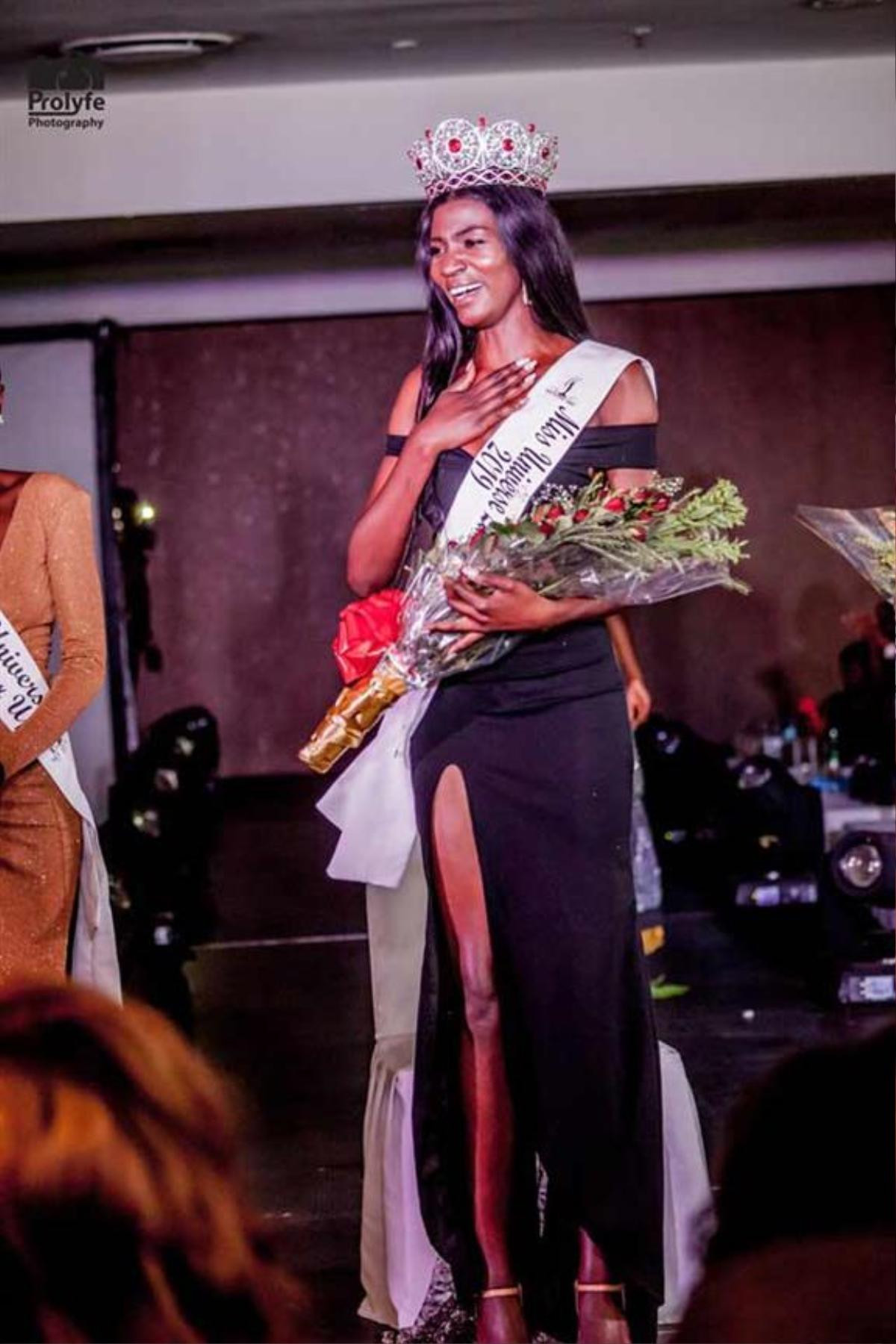 'Giành suất' Vedette Miss Universe của Hoàng Thùy, Tân Hoa hậu Zambia nhan sắc ‘khó cảm' nhưng kinh nghiệm có thừa  Ảnh 1