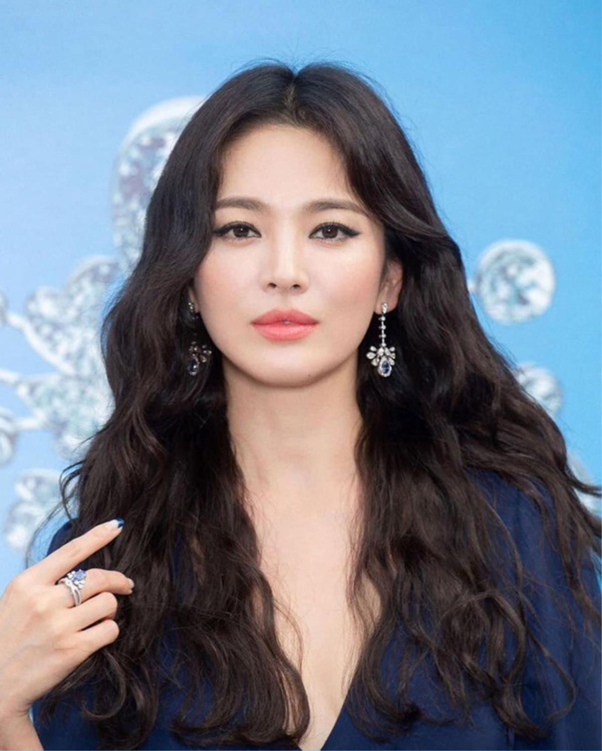 Hậu ly hôn, Song Hye Kyo đẹp lên trông thấy còn Goo Hye Sun thì ngày càng phát tướng, luộm thuộm Ảnh 6