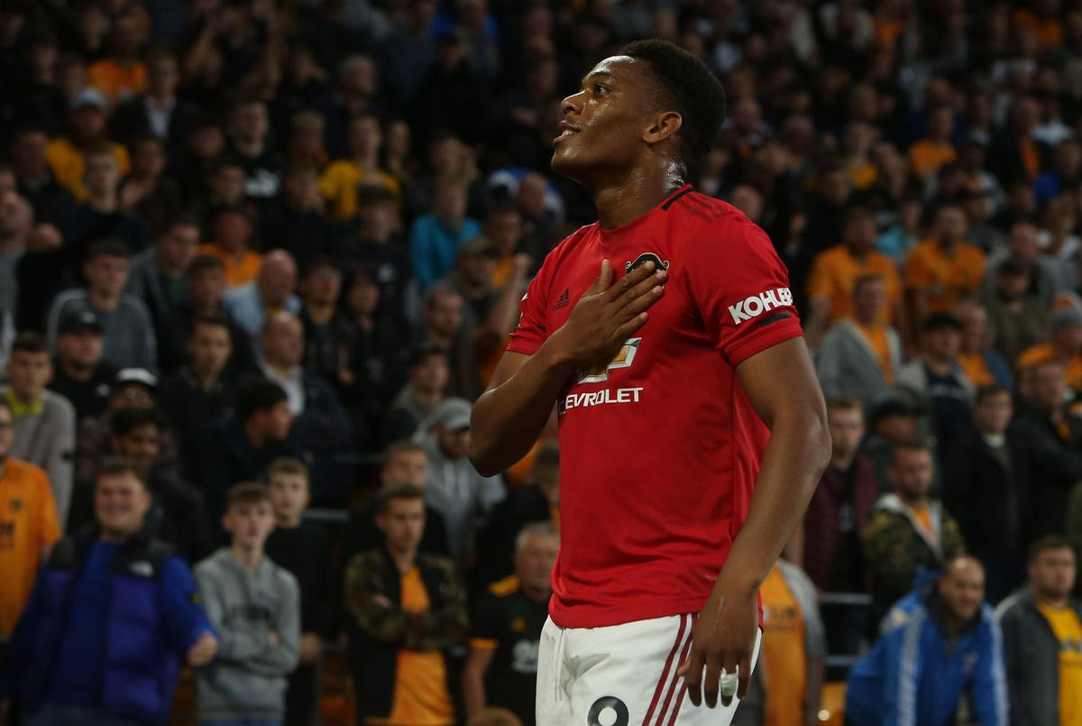 Martial lập kỷ lục ăn đứt cả Cristiano Ronaldo Ảnh 1