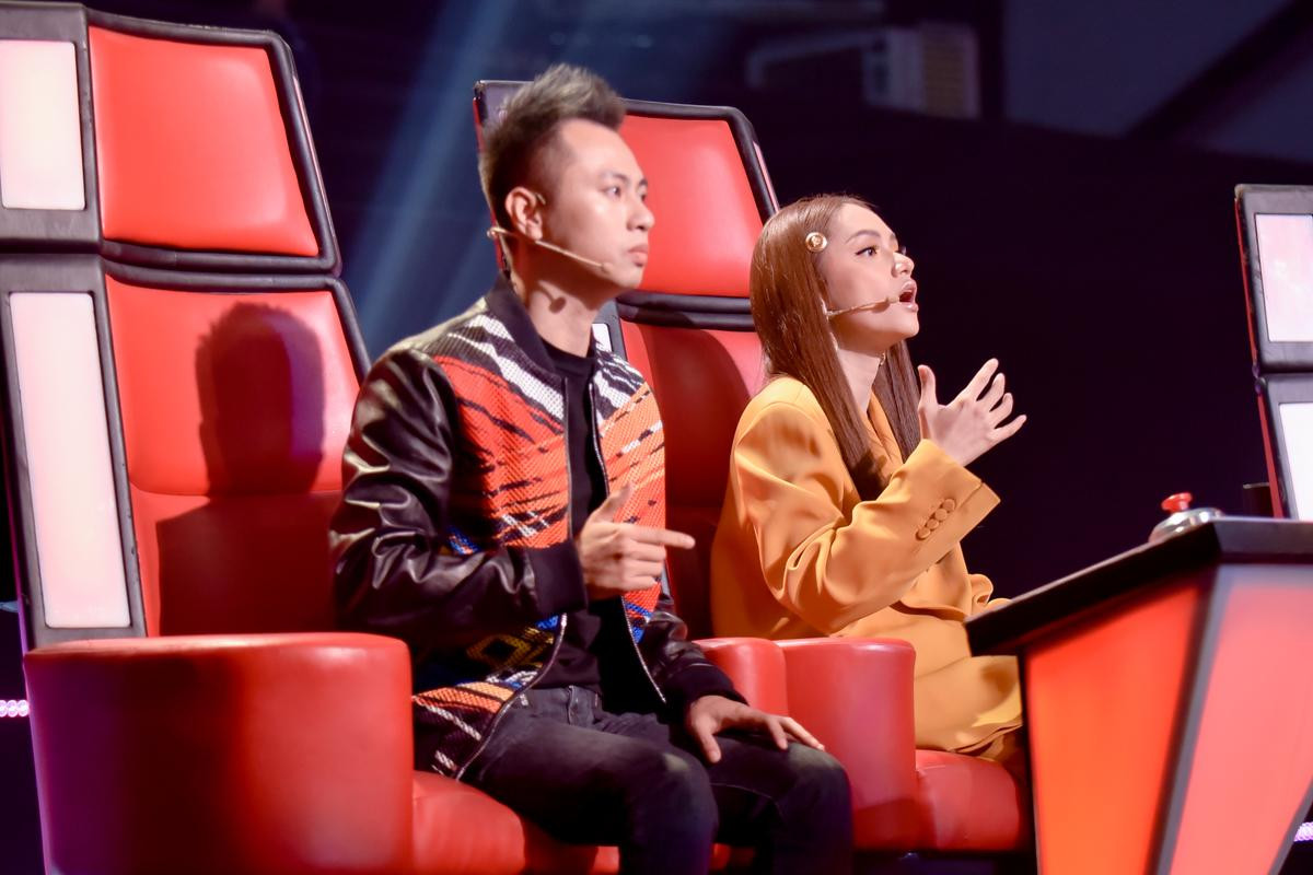 Fan The Voice Kids tranh cãi khi Hương Giang xếp Linh Đan - Thanh Tâm - Bảo Hân thi Đối đầu? Ảnh 4