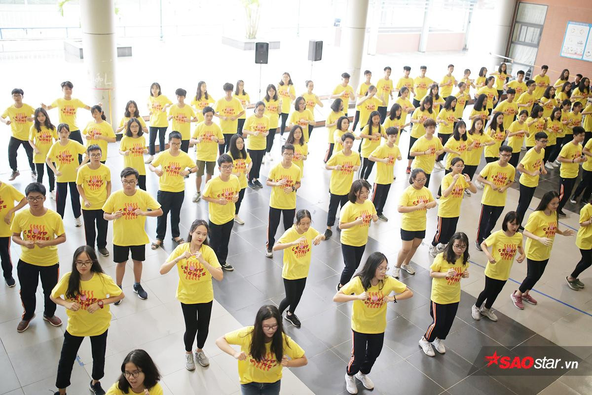 Học sinh Ams 'quẩy' flashmob nhiệt tình đón năm học mới Ảnh 6