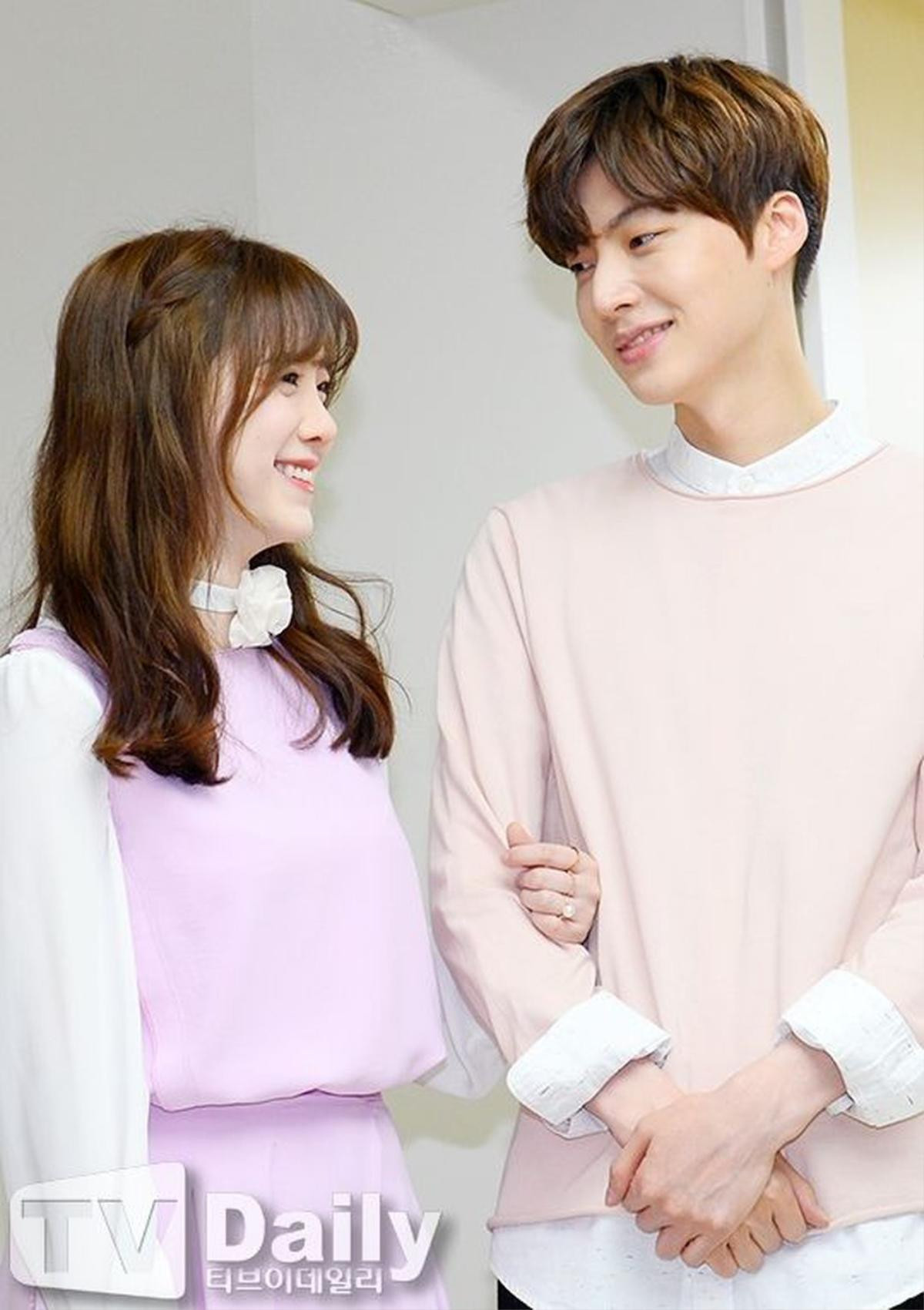 Ahn Jae Hyun cảm thấy bị buộc tội sai do bài viết của Goo Hye Sun, chuẩn bị công bố toàn bộ cuộc trò chuyện trong KakaoTalk Ảnh 2