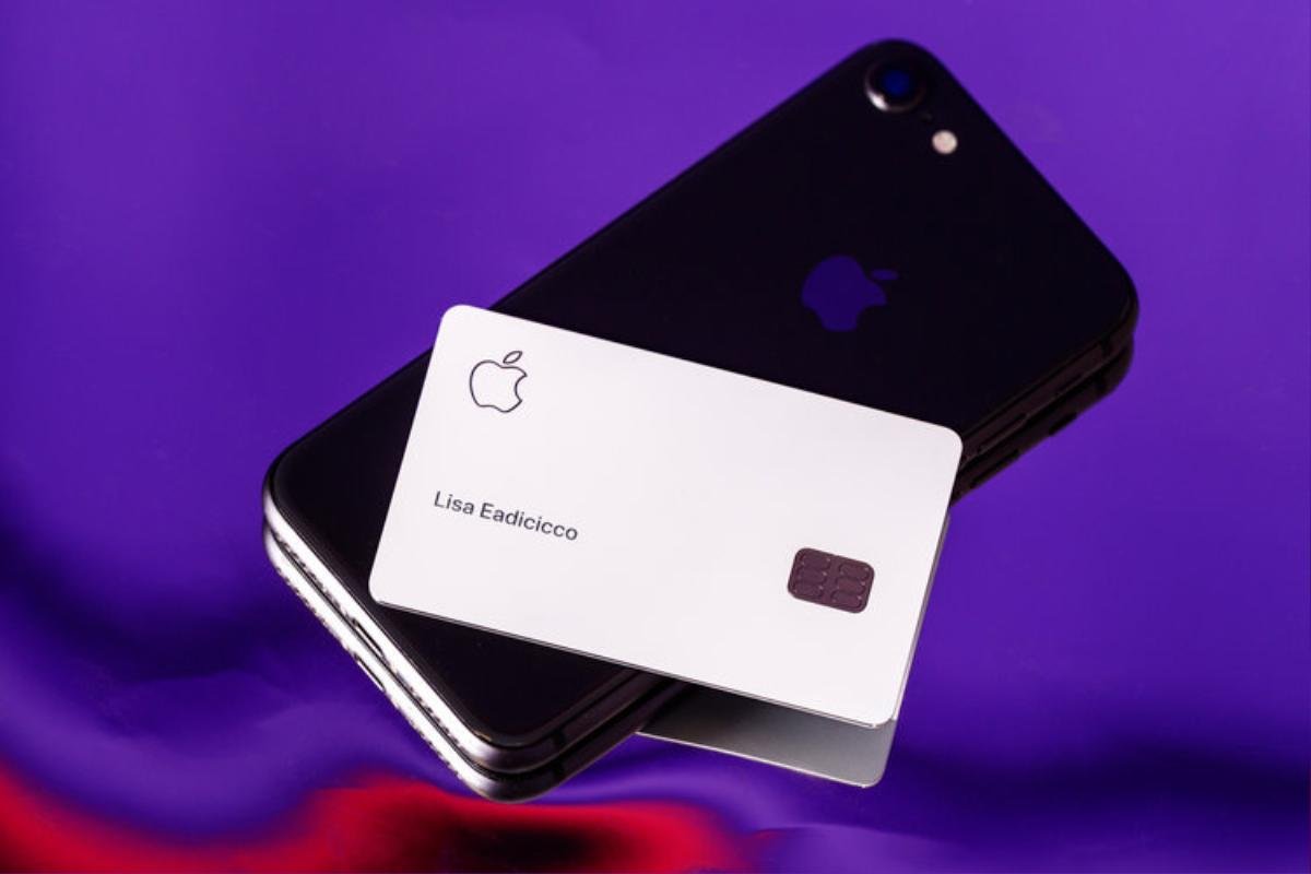 Cảnh báo: Thẻ tín dụng Apple Card sẽ mất màu khi để trong quần bò, ví da Ảnh 1