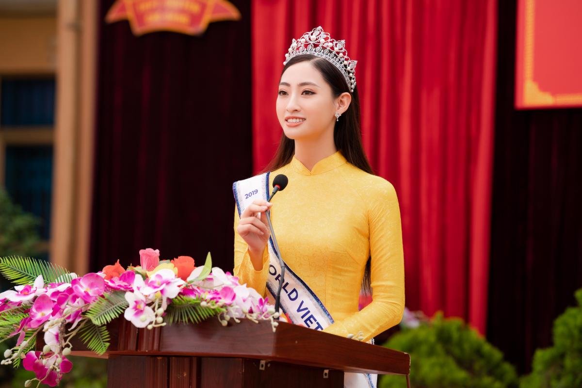 Hoa hậu Lương Thùy Linh gây choáng với kho giấy khen đồ sộ, fan đợi kỳ tích tại Miss World Ảnh 5