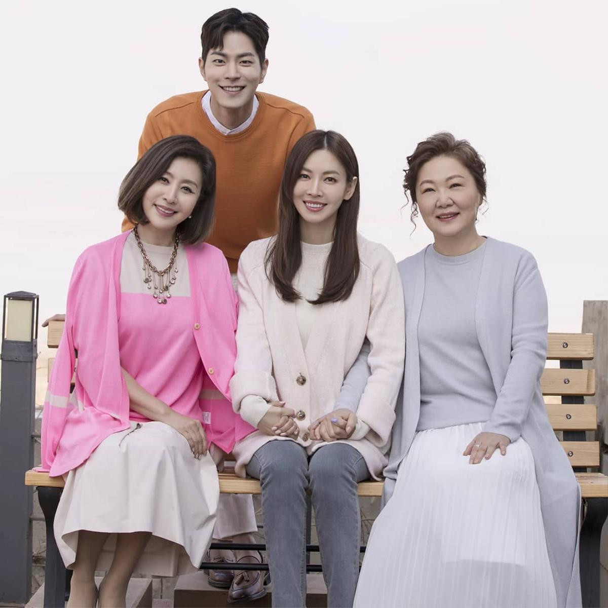 Kim So Yeon và Hong Jong Hyun cùng dàn sao 'Mother of Mine' lên kế hoạch đến Việt Nam nghỉ dưỡng sau khi phim đạt rating hơn 33% Ảnh 2