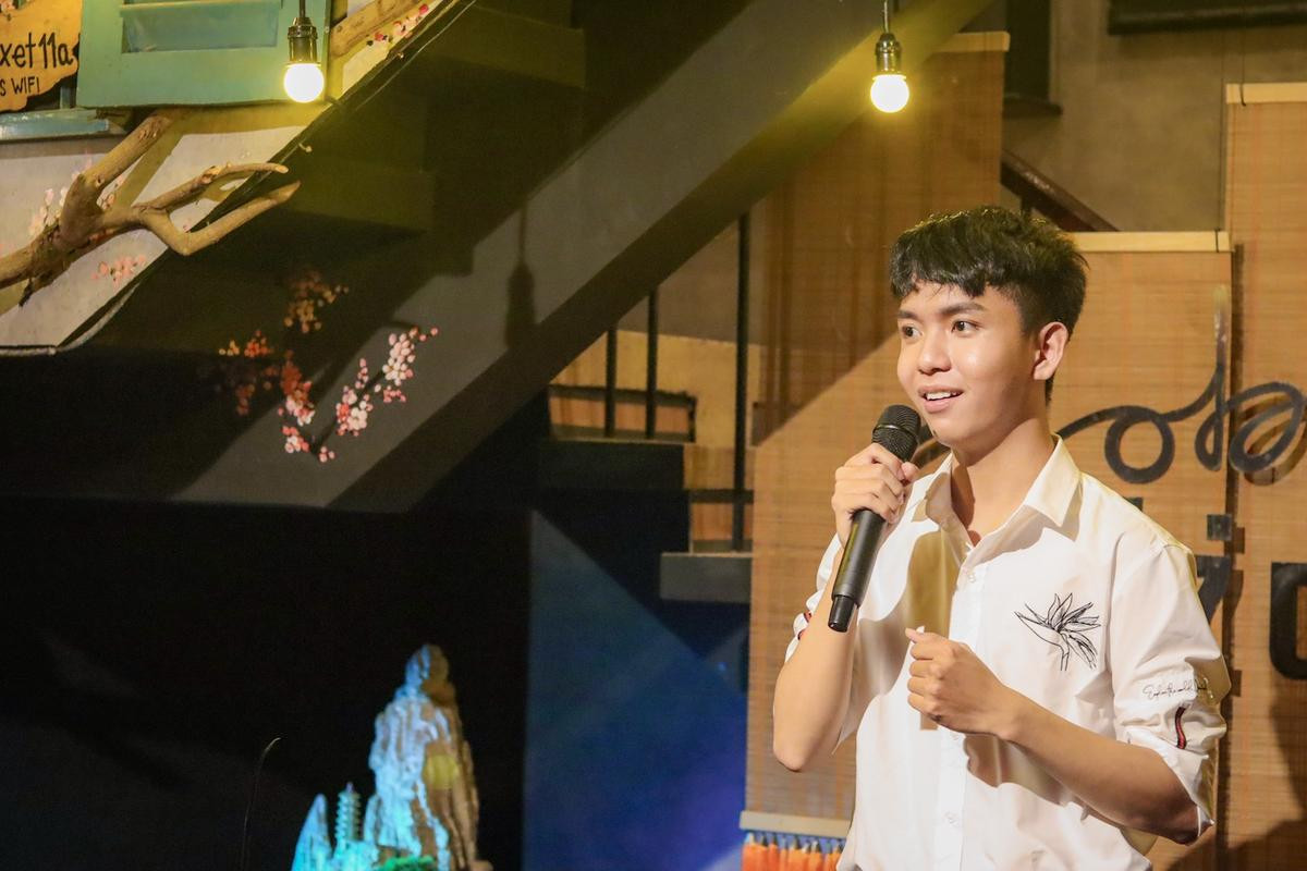 ‘Anh Sáu’ Đoàn Minh Tài rưng rưng nước mắt nhắc về hào quang The Voice Kids trong đêm minishow tuổi 19 Ảnh 10