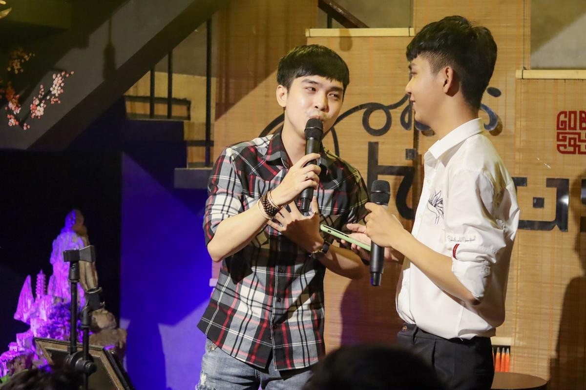 ‘Anh Sáu’ Đoàn Minh Tài rưng rưng nước mắt nhắc về hào quang The Voice Kids trong đêm minishow tuổi 19 Ảnh 8