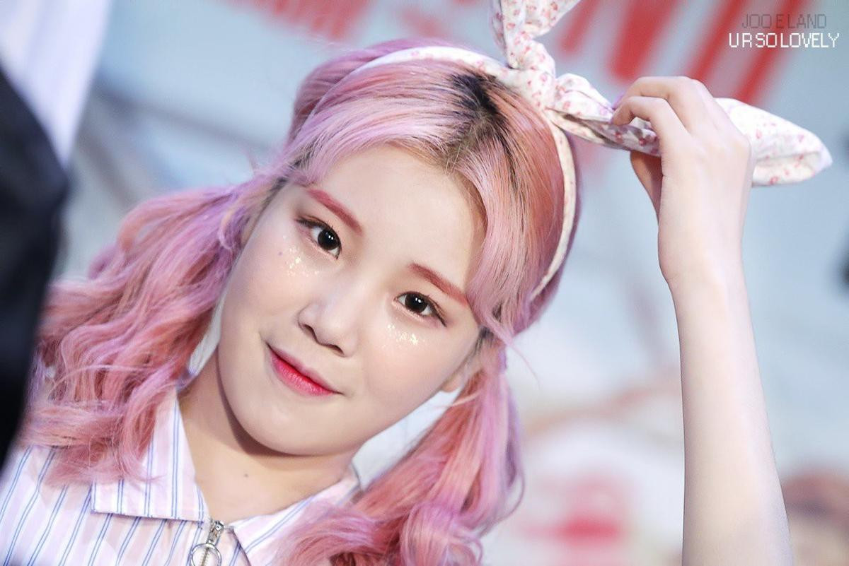 JooE (MOMOLAND) bất ngờ nhận cơn mưa lời khen sau khi phẫu thuật thẩm mĩ Ảnh 8