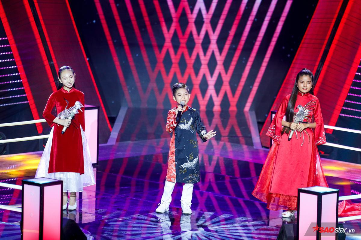 Liên khúc '3 miền' - Đặc sản chỉ có tại The Voice Kids: Nổi bật nhất là Phương Mỹ Chi, Thiện Nhân và Hiểu Minh Ảnh 9