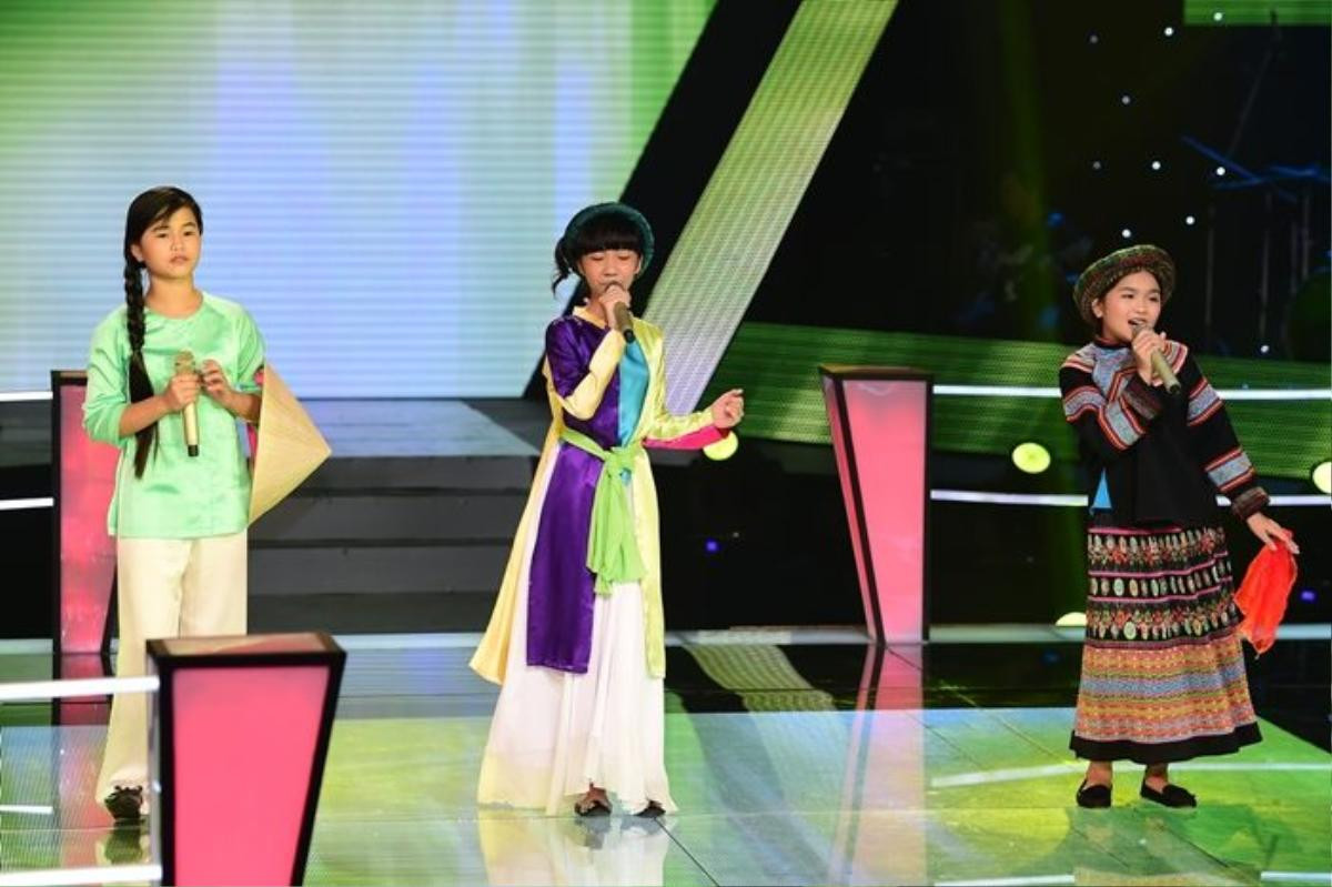 Liên khúc '3 miền' - Đặc sản chỉ có tại The Voice Kids: Nổi bật nhất là Phương Mỹ Chi, Thiện Nhân và Hiểu Minh Ảnh 4