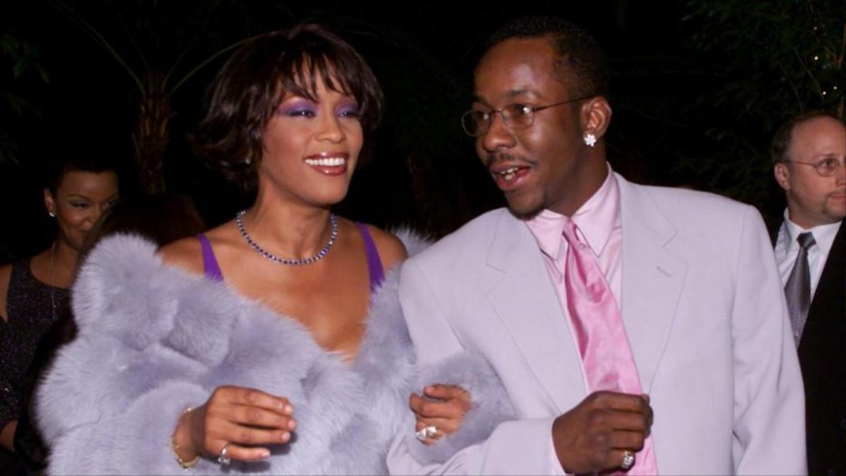 Nóng: Chồng cũ cố diva Whitney Houston - Ca sĩ Bobby Brown gặp tai nạn xe hơi nghiêm trọng Ảnh 3