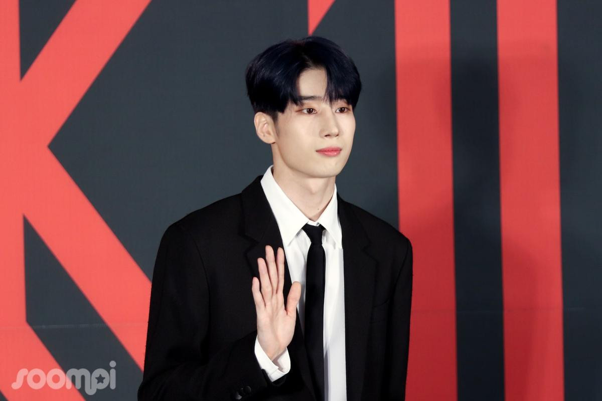 Phóng viên hỏi về thao túng 'Produce X 101' tại họp báo debut X1: Han Seung Woo trả lời cực ngầu Ảnh 3