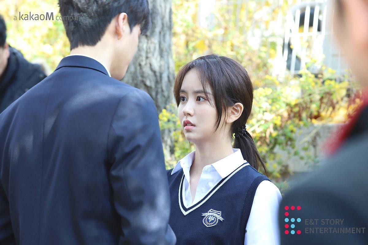 Bấn loạn với loạt poster đặc biệt lãng mạn của Kim So Hyun và hai bạn diễn mỹ nam trong ‘Love Alarm’ - Liệu Netflix sẽ sản xuất tiếp mùa 2? Ảnh 11