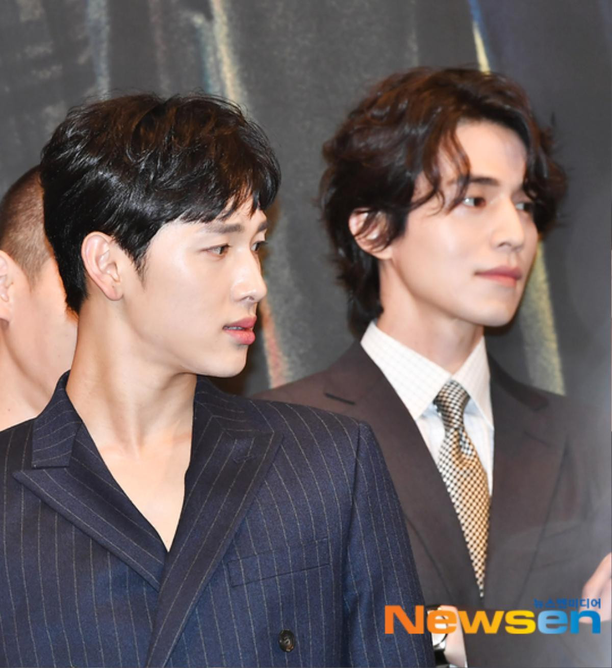 Lee Dong Wook - Im Siwan (ZE:A) đẹp như tranh vẽ tại họp báo 'Hell Is Other People' Ảnh 10