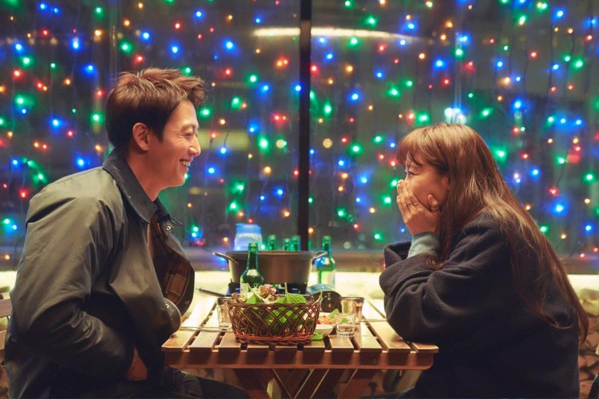 'The Most Ordinary Romance': Gong Hyo Jin và Kim Rae Won yêu hết mình, tạo nên chuyện tình ngọt ngào cuối Thu Ảnh 4