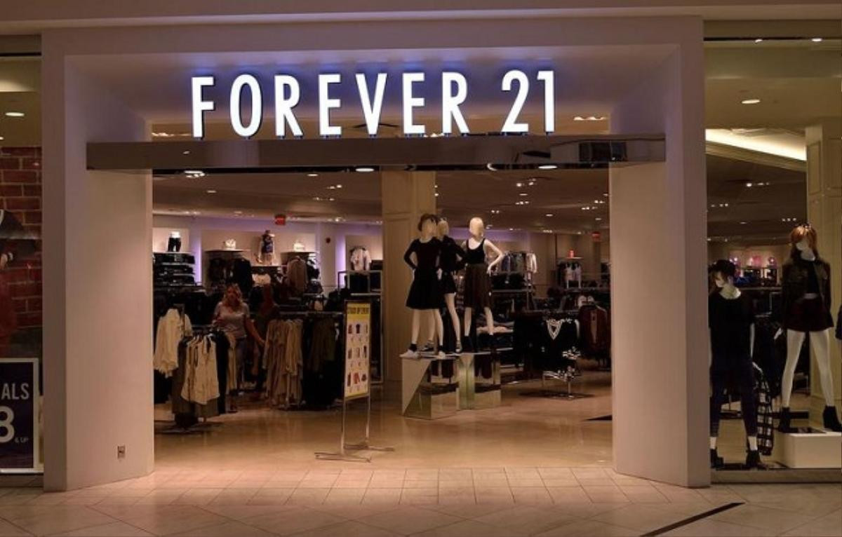 Thương hiệu quốc dân Forever 21 đứng trước nguy cơ phá sản ? Ảnh 1