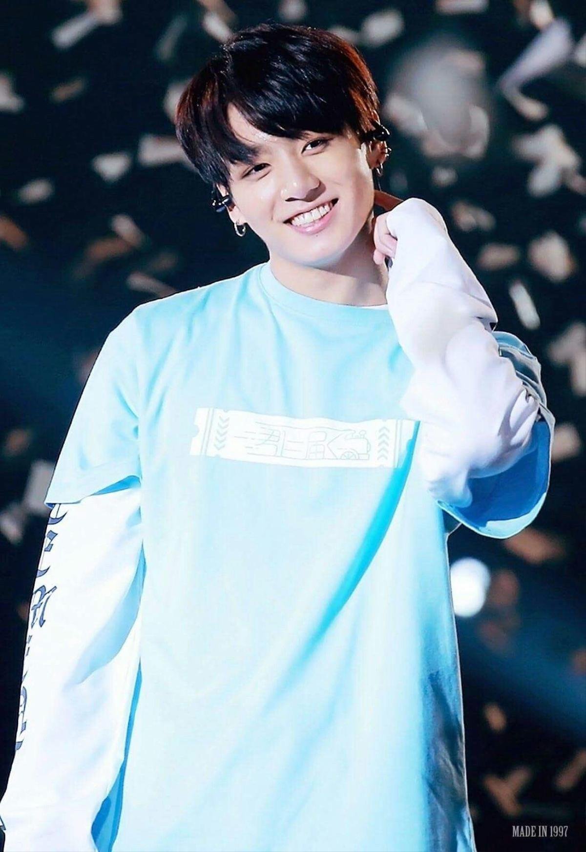 Chỉ là hát vu vơ vài câu vui nhộn, Jungkook (BTS) nhanh chóng 'tung hoành' Twitter bởi giọng ca tuyệt vời của mình Ảnh 3