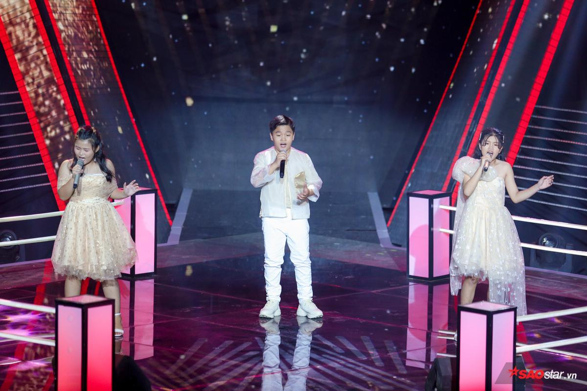 6 màn Đối đầu 'triệu view' The Voice Kids 2019: Duy nhất 1 tiết mục không CỨU không CƯỚP vẫn 'gây bão' Ảnh 1