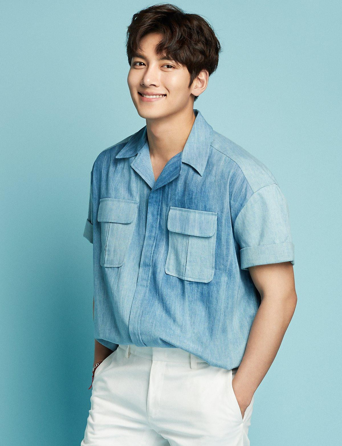 Ji Chang Wook lỡ hẹn với Hà Nội, Diệp Lâm Anh úp mở chuyện đưa nam thần về Sài Gòn Ảnh 1