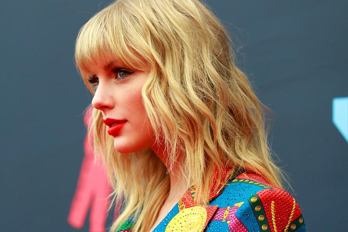 9 album hợp sức không bằng một nửa doanh thu tuần đầu của 'Lover': Ai nói Taylor Swift flop? Ảnh 2