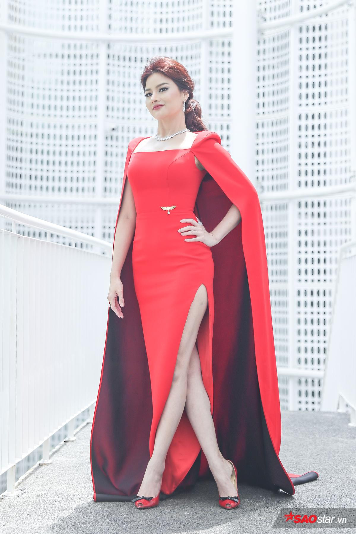 Vũ Thu Phương gợi cảm hết nấc, hội ngộ Thanh Hằng - Hương Giang tại Miss Universe Vietnam 2019 Ảnh 2