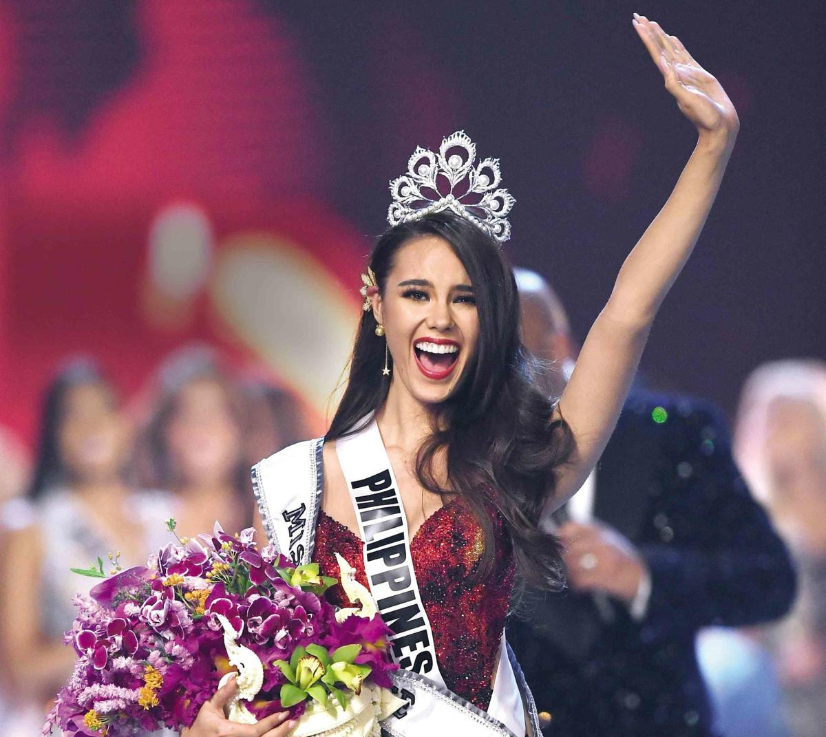 Thúy Vân trả lời 'nuốt mic', hé lộ Hương Giang - Catriona Gray truyền cảm hứng thi MUV 2019 Ảnh 5