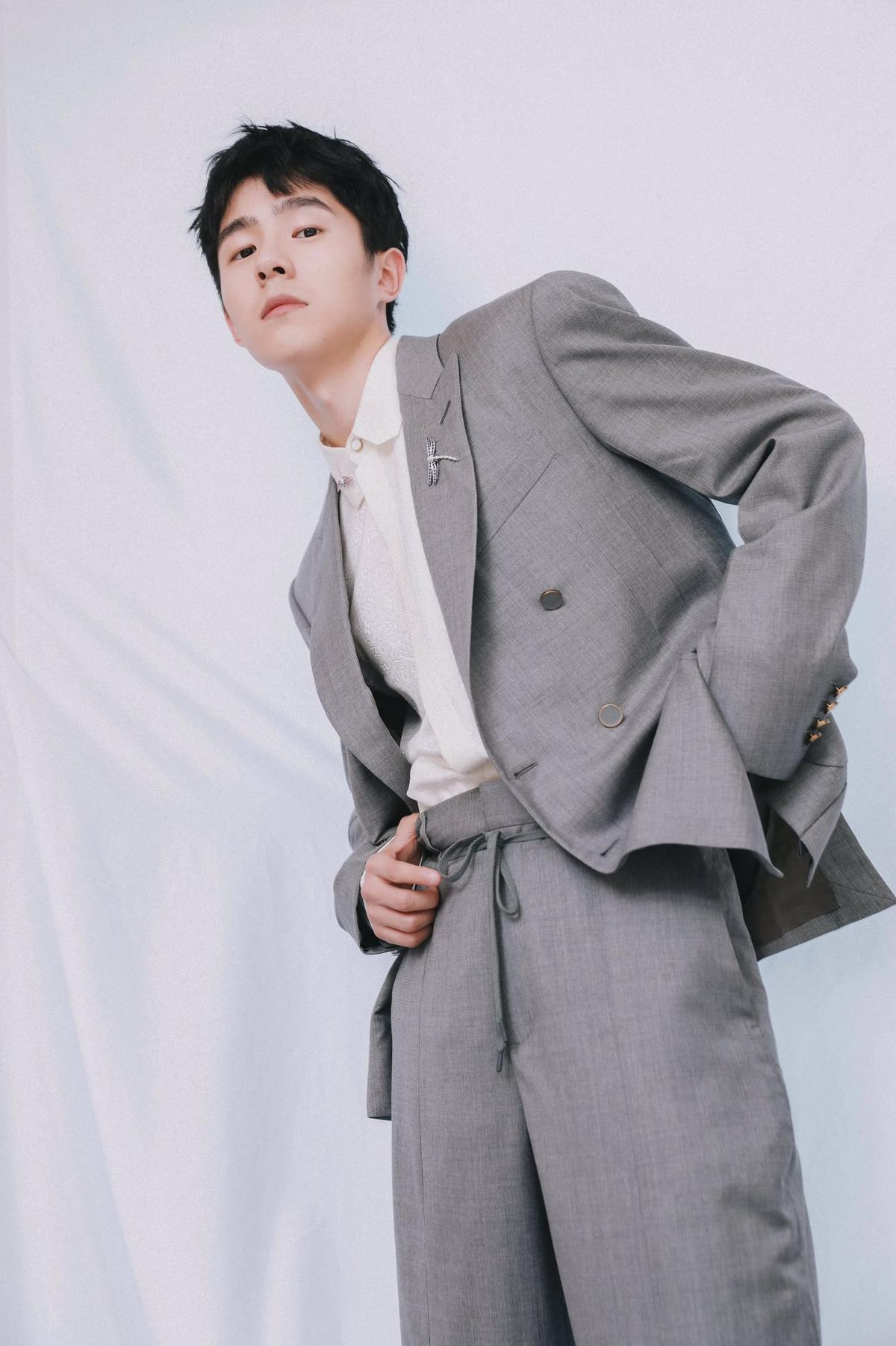 Dàn sao Hoa ngữ trên thảm đỏ GQ China's Men of the Year 2019 Ảnh 16