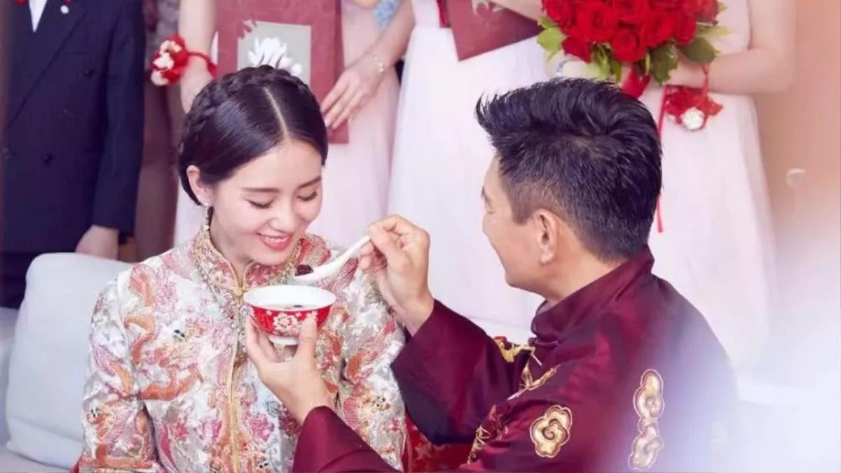 Fan Ngô Kỳ Long tấn công Lưu Thi Thi: 'Hàng mua trên mạng mà giả vờ giả vịt tự tay làm cho con' Ảnh 10