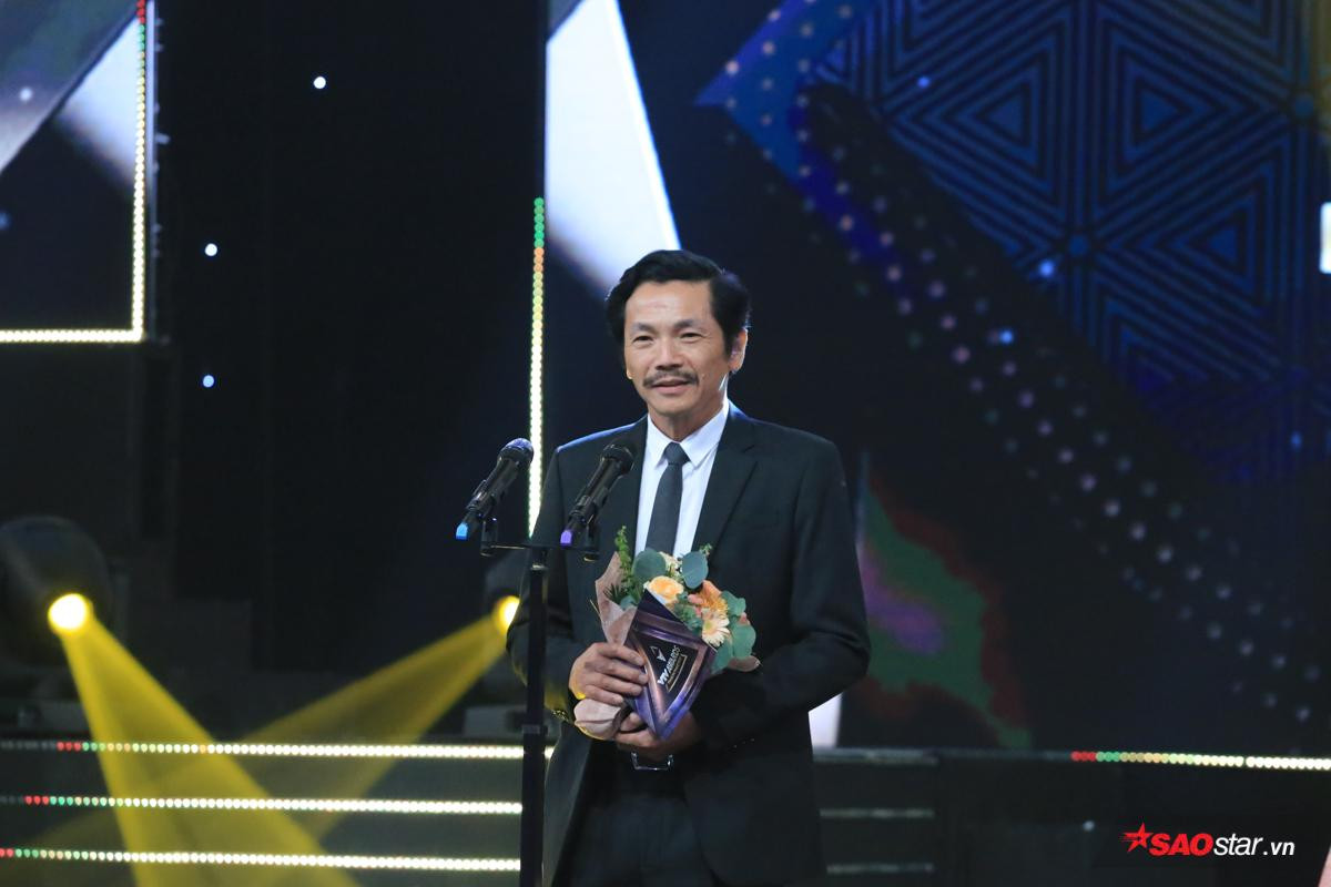 Clip: Dàn diễn viên 'Về nhà đi con' phát biểu cảm xúc sau khi thắng lớn tại VTV Awards 2019 Ảnh 4