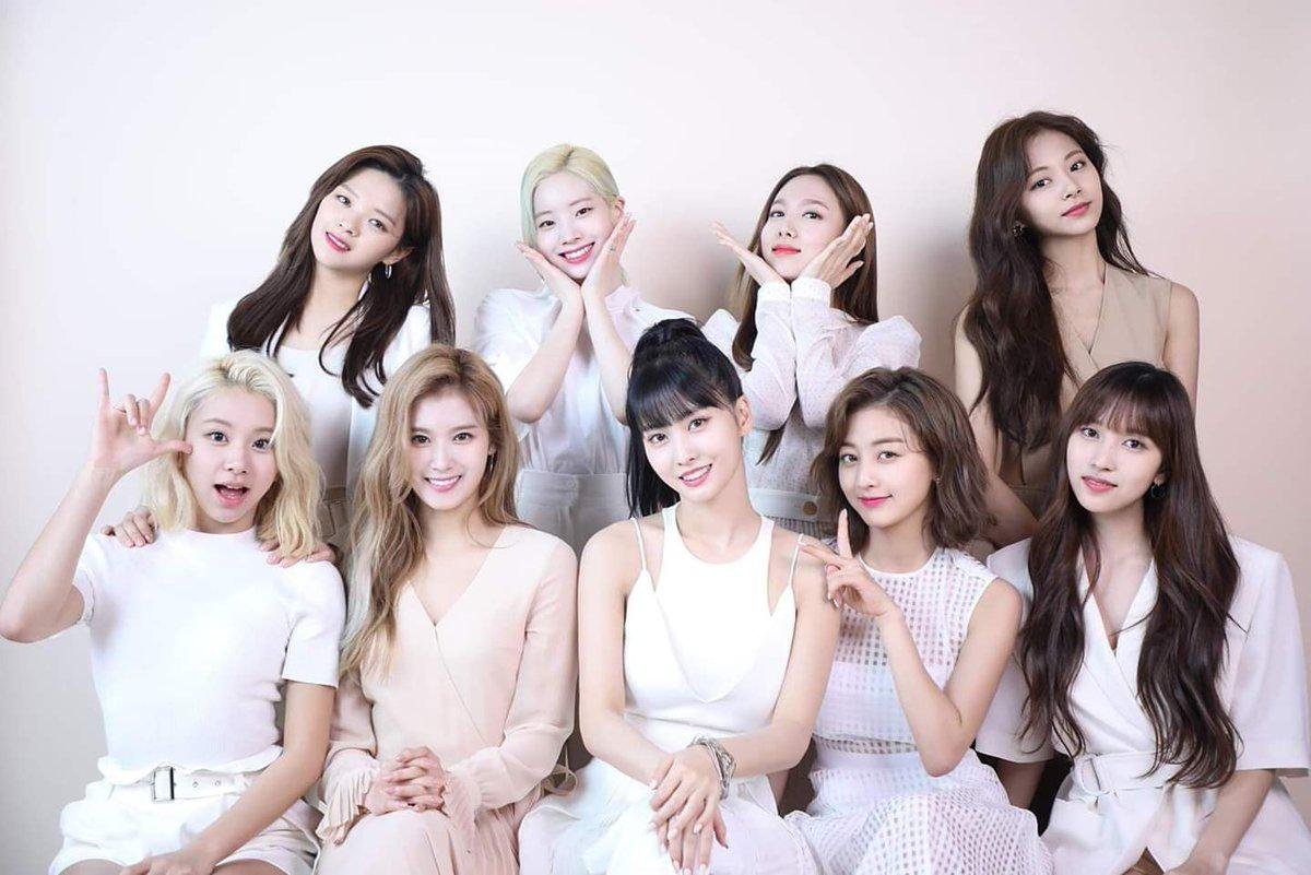 Không ai khác, ca khúc chủ đề comeback lần này của Twice được chính 'ông trùm' JYP chắp bút Ảnh 2