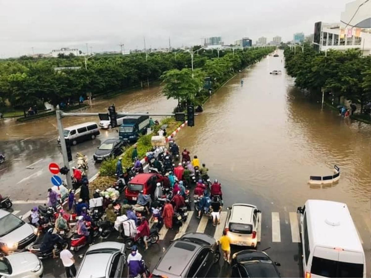 Mưa to kéo dài khiến nhiều tuyến đường ở Thái Nguyên ngập sâu, giao thông chia cắt Ảnh 4