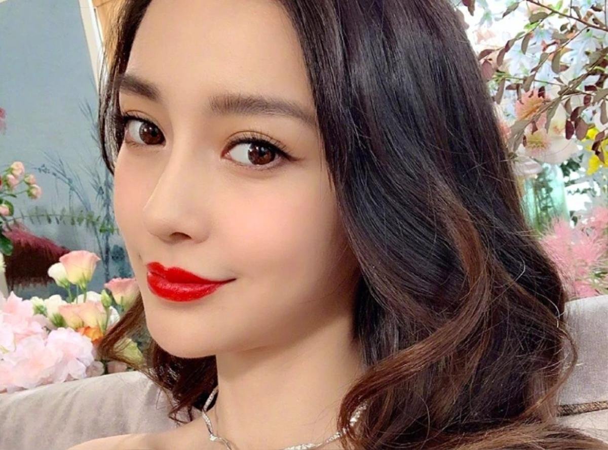 Angelababy nói về tin đồn ly hôn với Huỳnh Hiểu Minh: 'Thật là lố bịch, tôi xem nó như một trò cười' Ảnh 8