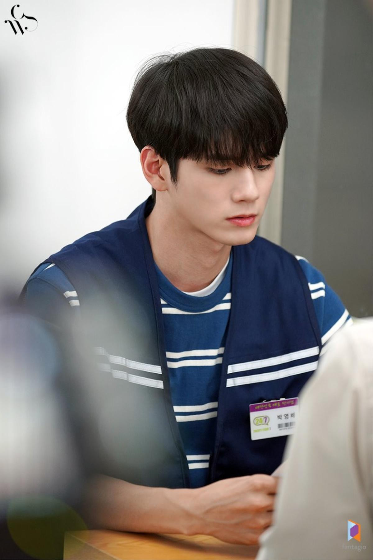 100 kiểu ảnh đẹp của Ong Seong Woo và Moon Bin (ASTRO) trong 'Khoảnh khắc tuổi 18' Ảnh 39