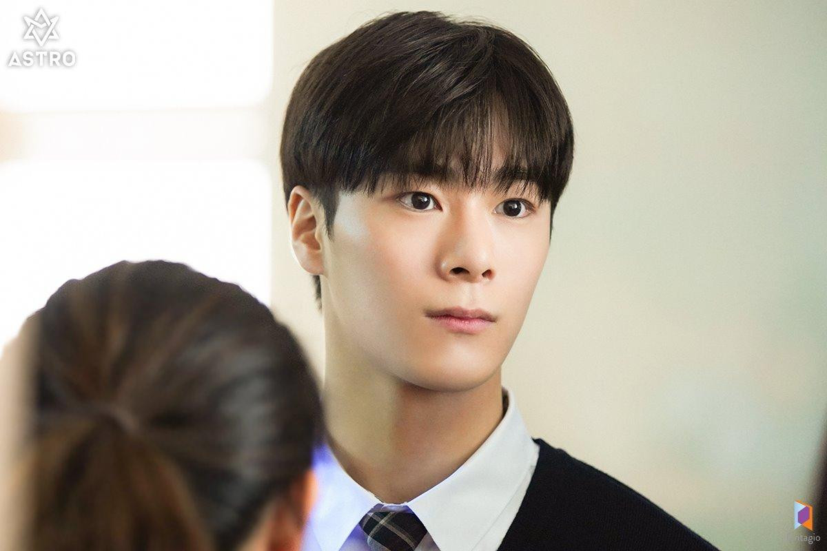 100 kiểu ảnh đẹp của Ong Seong Woo và Moon Bin (ASTRO) trong 'Khoảnh khắc tuổi 18' Ảnh 4