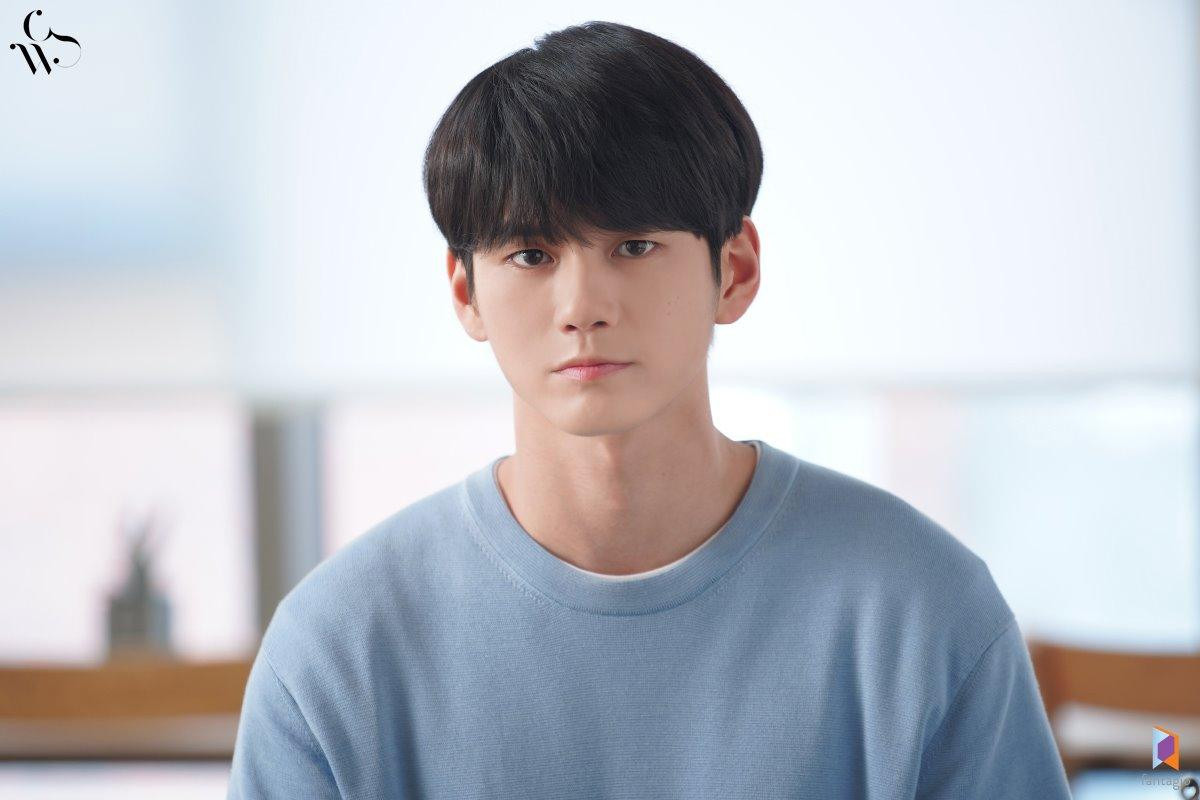 100 kiểu ảnh đẹp của Ong Seong Woo và Moon Bin (ASTRO) trong 'Khoảnh khắc tuổi 18' Ảnh 5