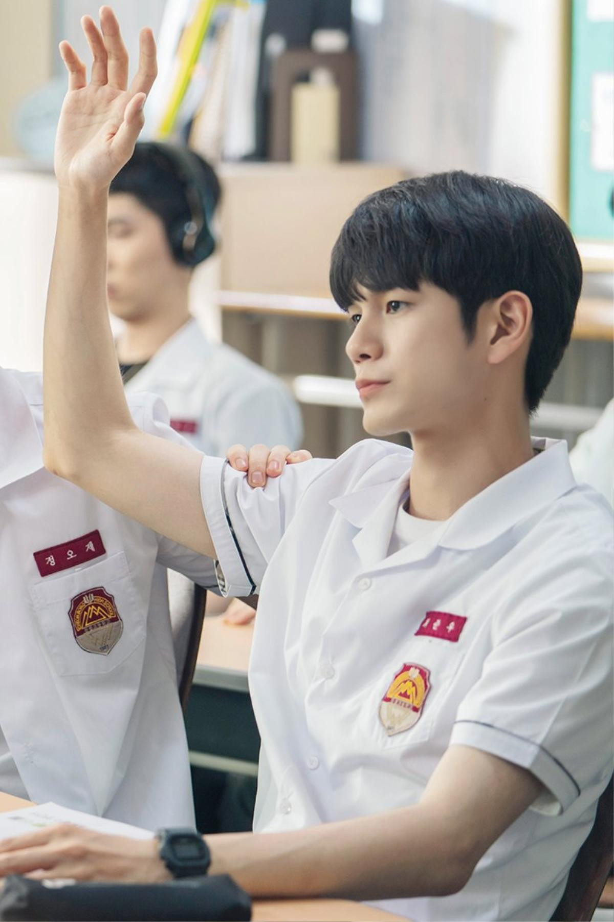 100 kiểu ảnh đẹp của Ong Seong Woo và Moon Bin (ASTRO) trong 'Khoảnh khắc tuổi 18' Ảnh 6