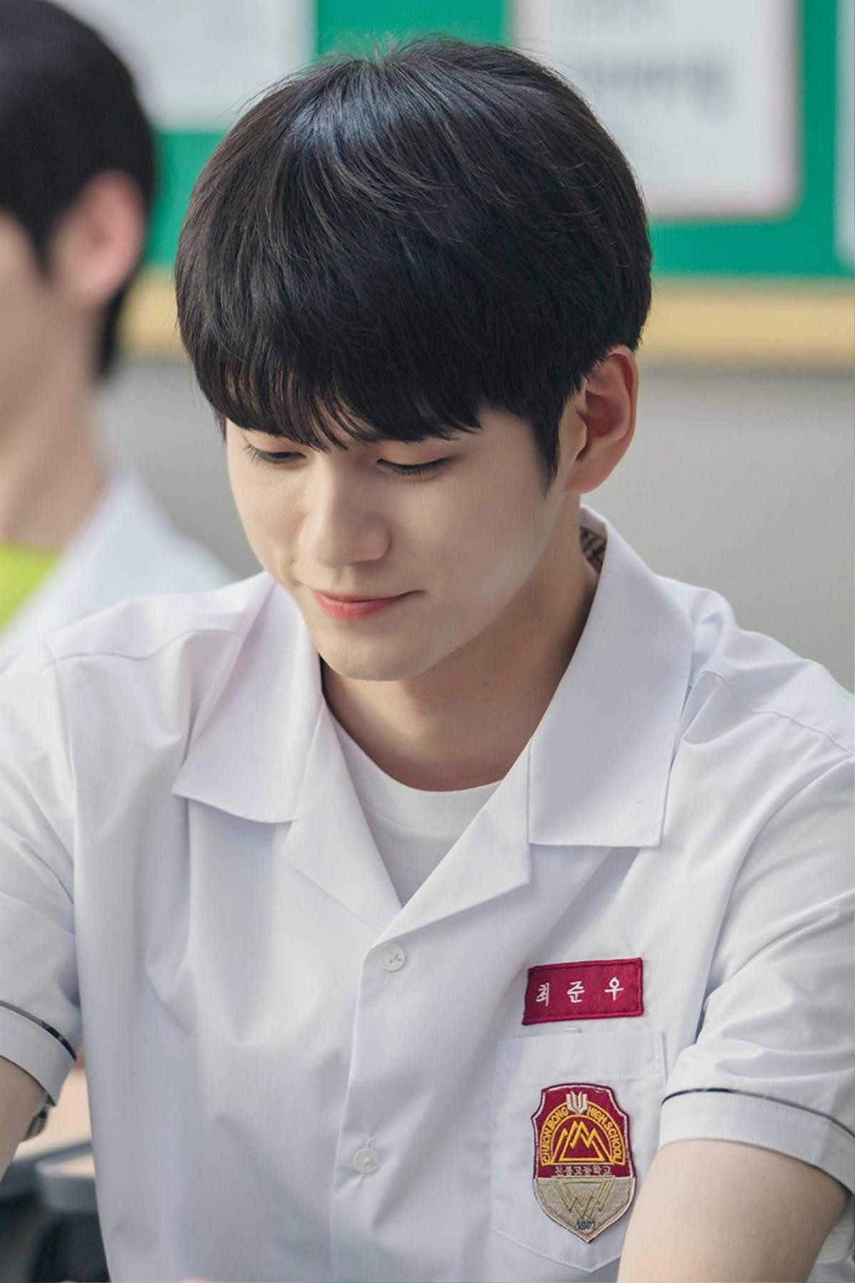 100 kiểu ảnh đẹp của Ong Seong Woo và Moon Bin (ASTRO) trong 'Khoảnh khắc tuổi 18' Ảnh 8