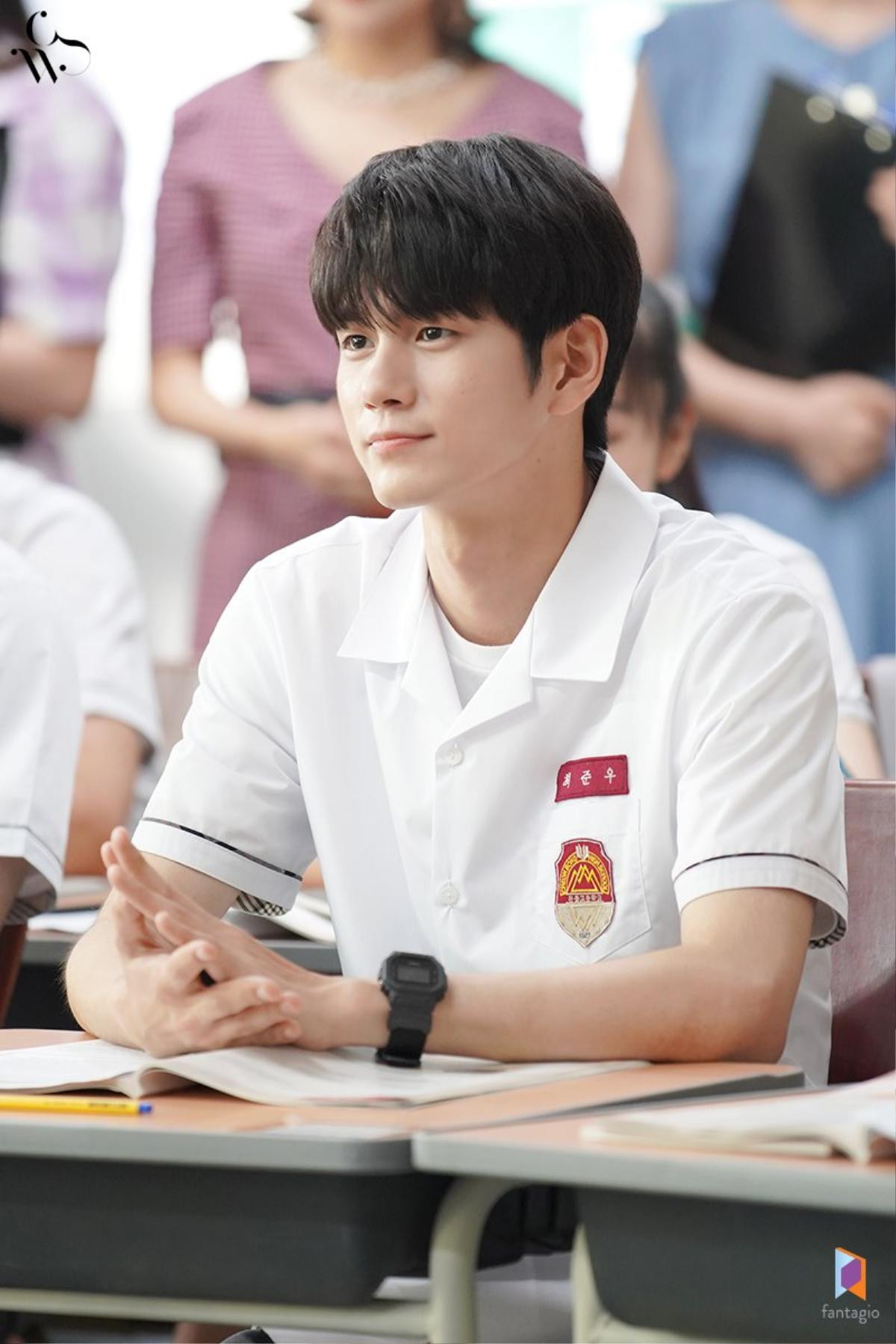 100 kiểu ảnh đẹp của Ong Seong Woo và Moon Bin (ASTRO) trong 'Khoảnh khắc tuổi 18' Ảnh 16